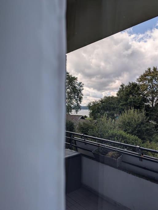 Wohnung Mit Direktem Seeblick Mohnesee Bagian luar foto